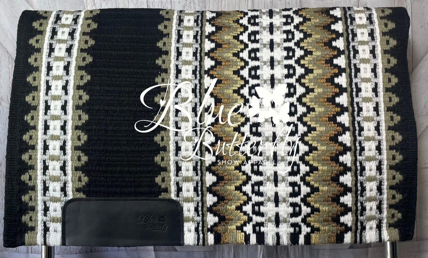 In Stock Show Pad