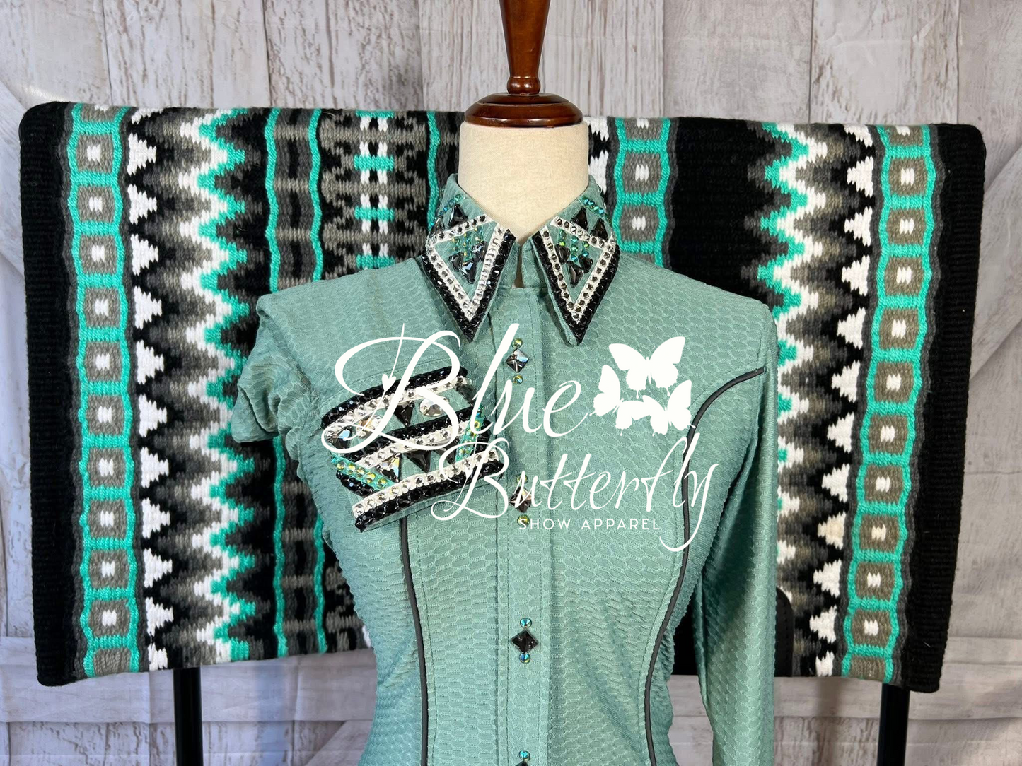 Textured Cuff & Collar Day Shirt